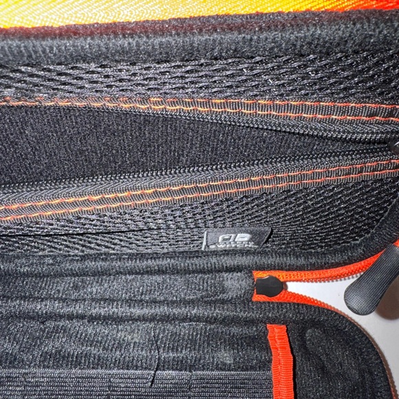 Nintendo Switch Protection Kit- OLED Model - Picture 6 of 9